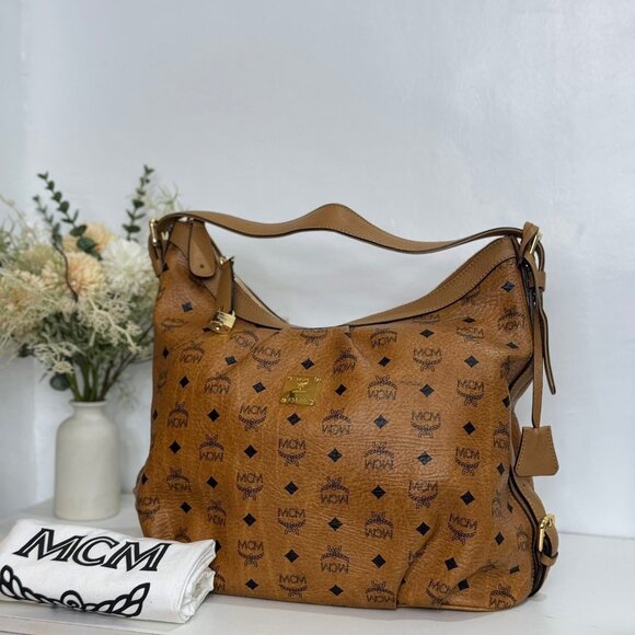 Rare & Classic MCM Bags – Pre-Loved, Must-Have Styles - Picture 3 of 8